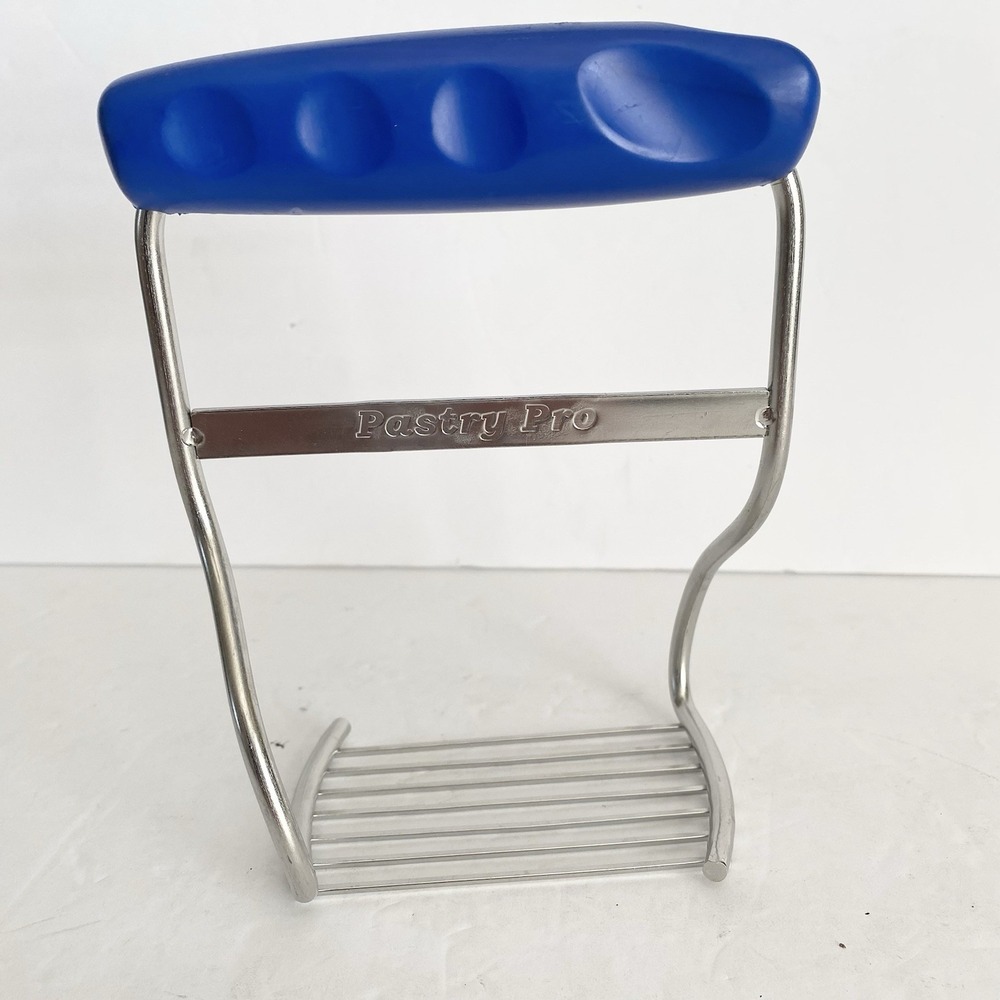 Pie‎ Blender Pastry Cutter with Stainless Steel Blades, Ergonomic Handle, Blue